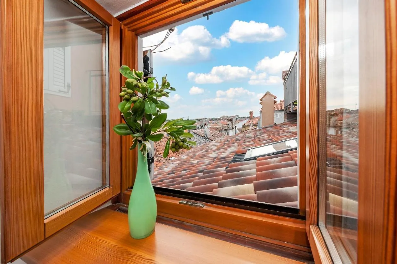 Noemi'S Rooms Rovinj 0*,