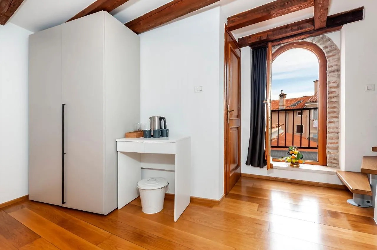Apartment Noemi'S Rooms Rovinj Croatia