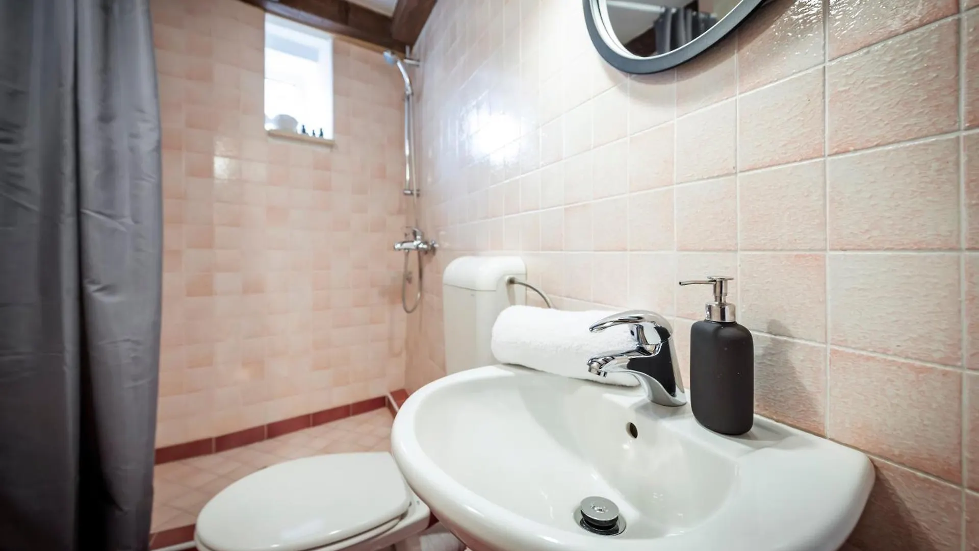 Noemi'S Rooms Rovigno